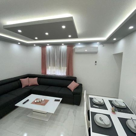 Apartman Jovana Bileća エクステリア 写真